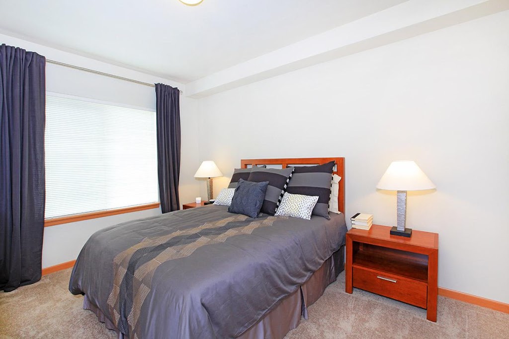 Shangri La Apartments | 2021 201st Pl SE, Bothell, WA 98012, USA | Phone: (425) 908-4000