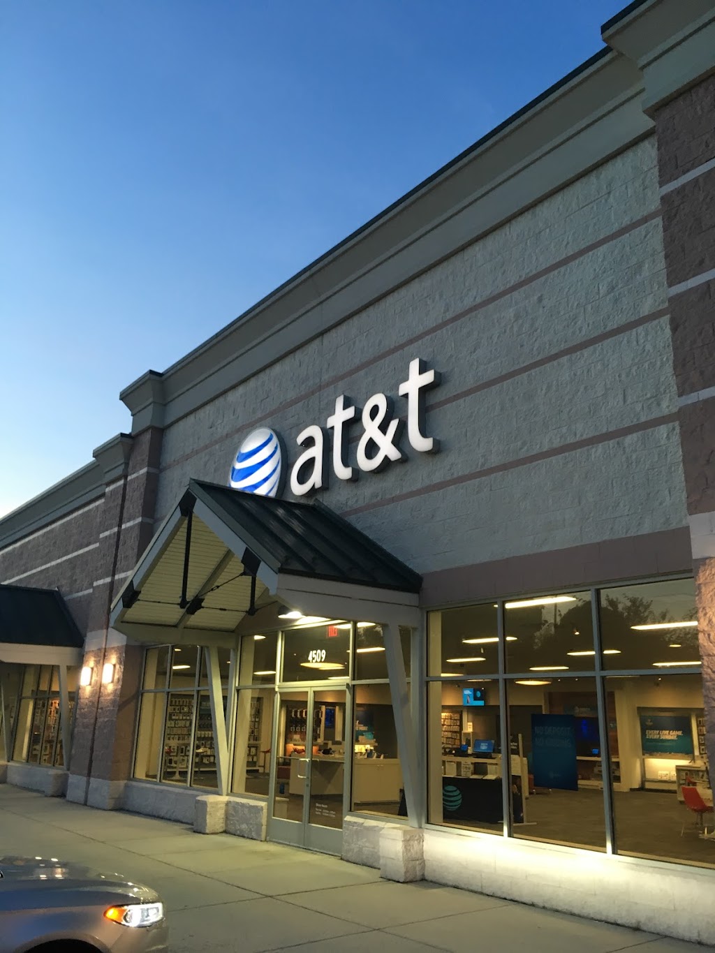 AT&T Store | 4509 Commonwealth Centre Pkwy, Midlothian, VA 23112, USA | Phone: (804) 419-3110