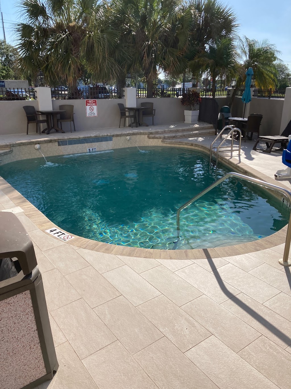 Holiday Inn Express & Suites Tampa Northwest-Oldsmar, an IHG Hotel | 3990 Tampa Rd, Oldsmar, FL 34677, USA | Phone: (813) 854-5080