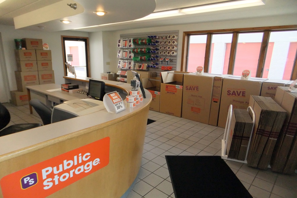 Public Storage | 200 W 78th St, Richfield, MN 55423, USA | Phone: (612) 412-1956