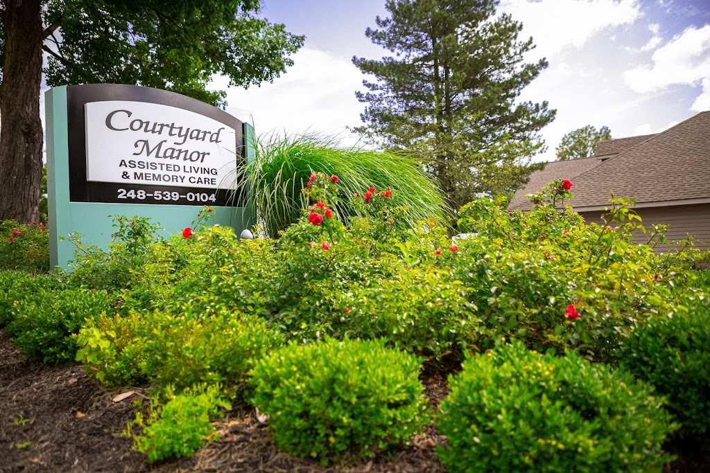 Courtyard Manor of Farmington | 29750 Farmington Rd, Farmington Hills, MI 48334, USA | Phone: (248) 539-0104