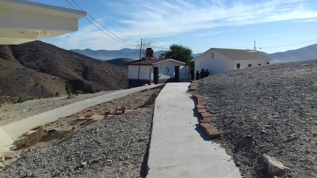 Escuela Primaria Bilingüe Bicentenario | Colinas del Florido, Delegacion La Presa, 22254 Tijuana, Baja California, Mexico | Phone: 664 805 9378