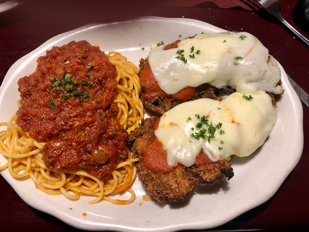 Gondola Italian Restaurant | 101 W Lebanon St, Mt Airy, NC 27030, USA | Phone: (336) 786-7520