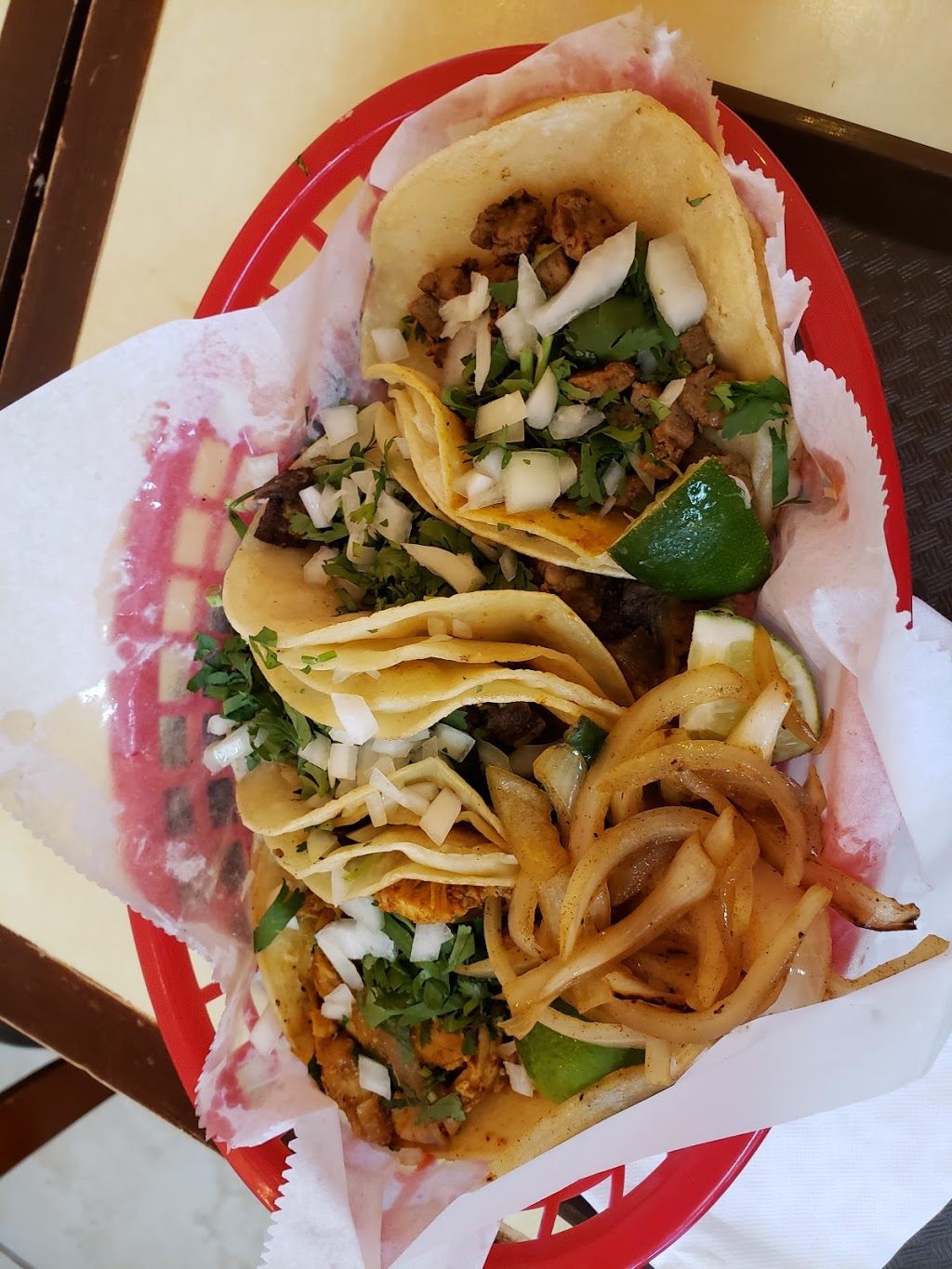 Hermanos Locos food truck | 16315 MN-65, Ham Lake, MN 55304, USA | Phone: (763) 313-1640