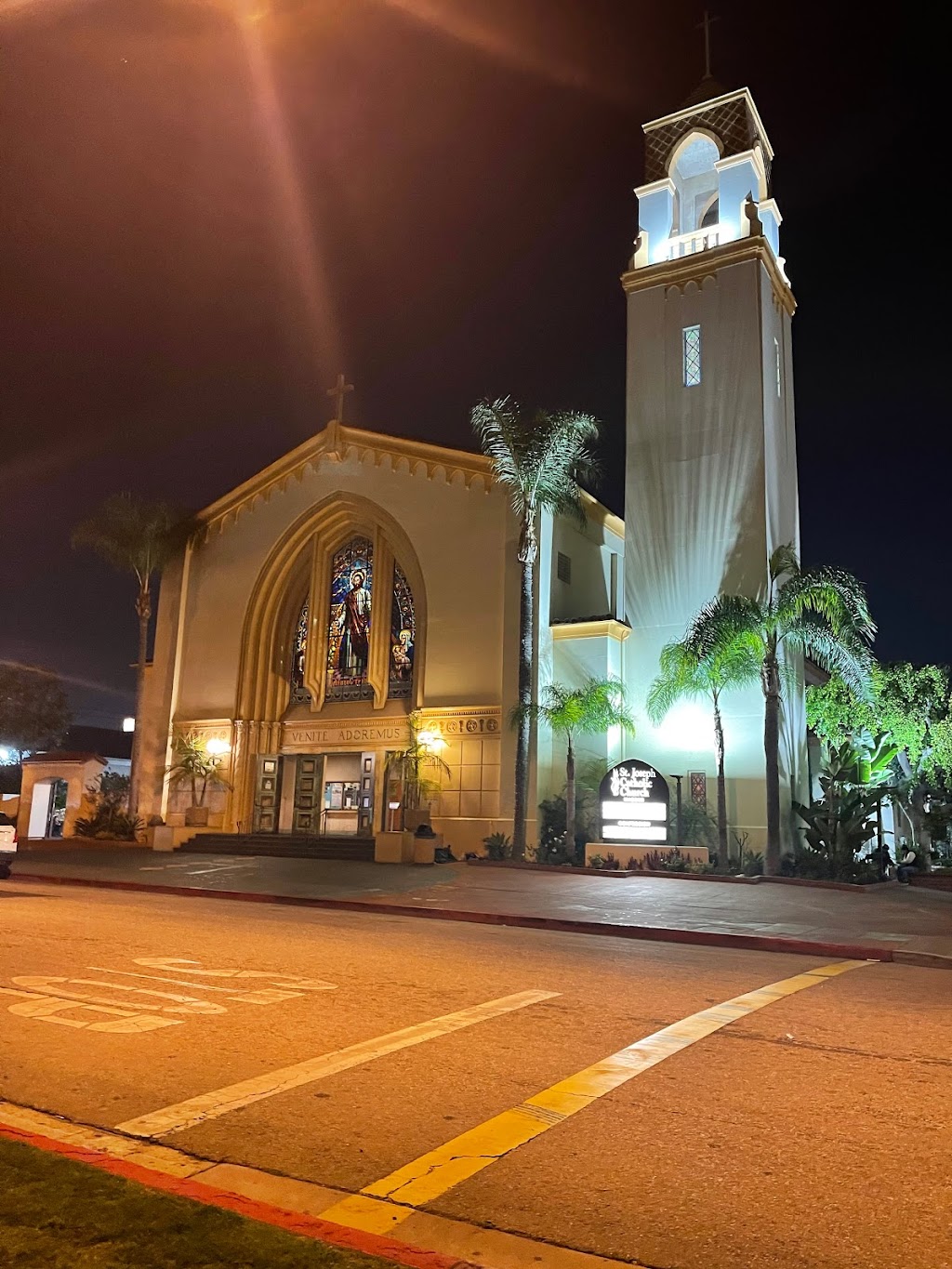 St Joseph Catholic Church | 11901 Acacia Ave, Hawthorne, CA 90250, USA | Phone: (310) 679-1139