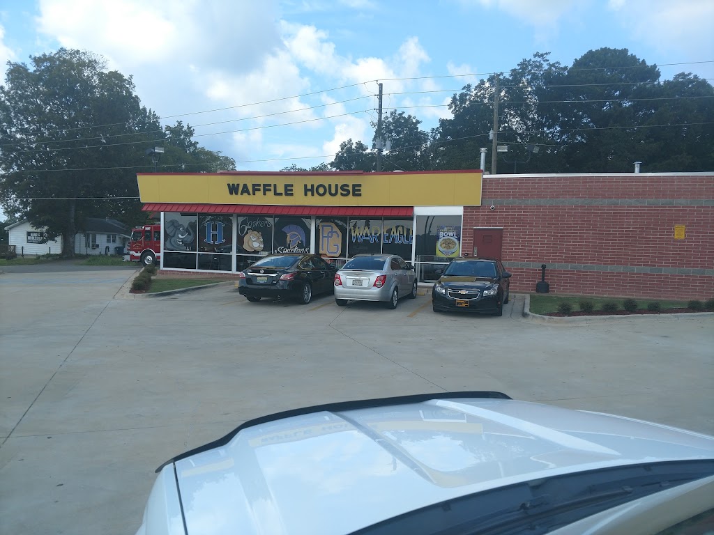 Waffle House | 938 Allison-Bonnett Memorial Dr, Hueytown, AL 35023, USA | Phone: (205) 744-8588