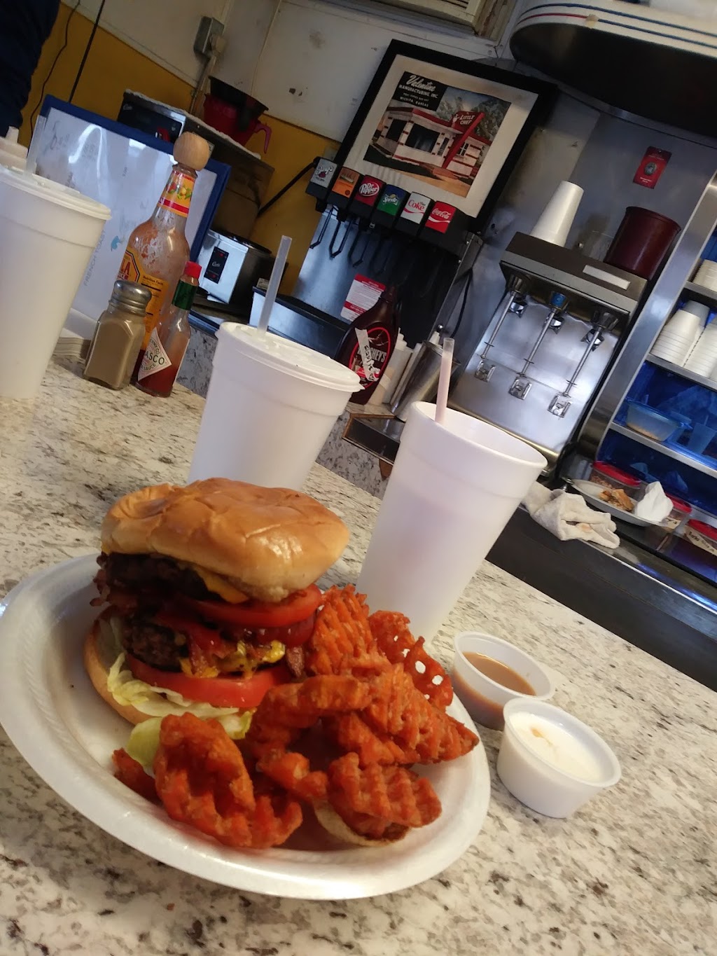 Roadrunner Diner | 416 W Main St, Anthony, KS 67003, USA | Phone: (620) 842-3055