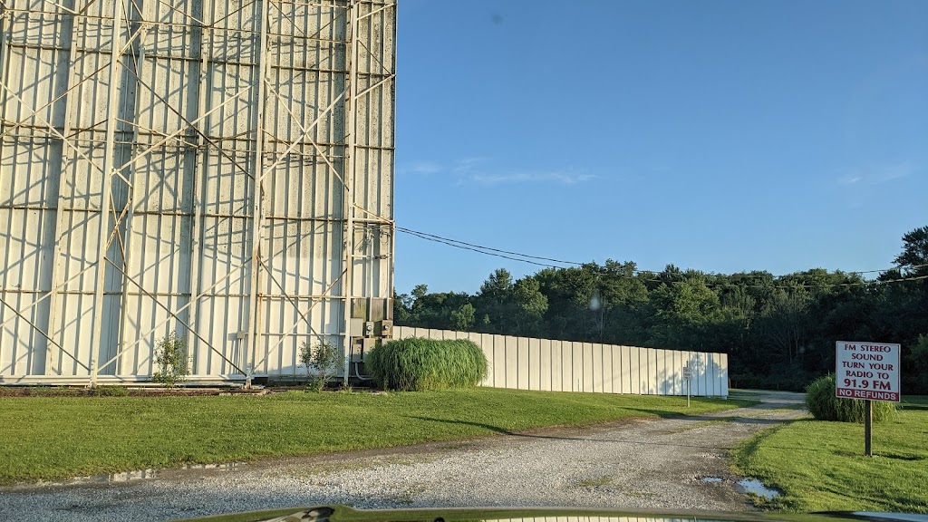 Mayfield Road Drive-In Theatre | 12100 State Rte 322, Chardon, OH 44024, USA | Phone: (440) 286-7173