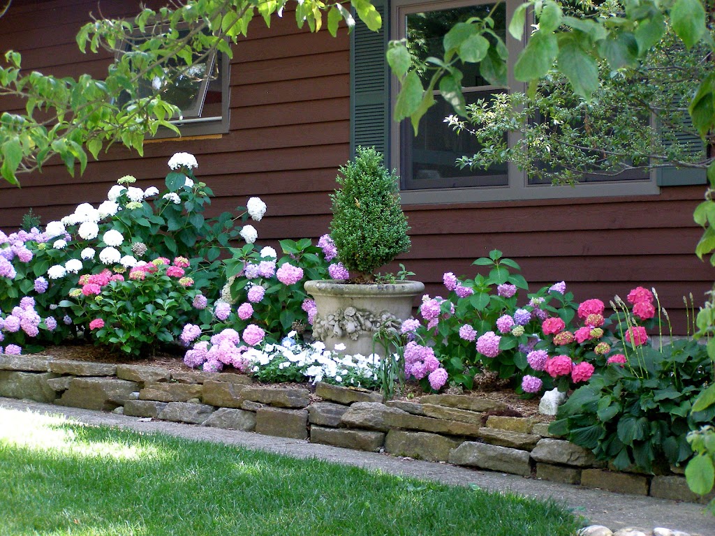 J R Thomas Landscaping Inc | 10464 OH-48, Loveland, OH 45140, USA | Phone: (513) 677-4340