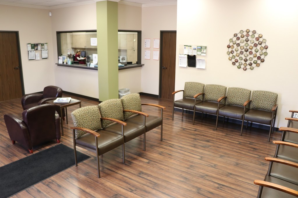 Connally Memorial La Vernia Family Practice & Convenient Care | 13857 U.S. Hwy 87 W, La Vernia, TX 78121, USA | Phone: (830) 393-1400