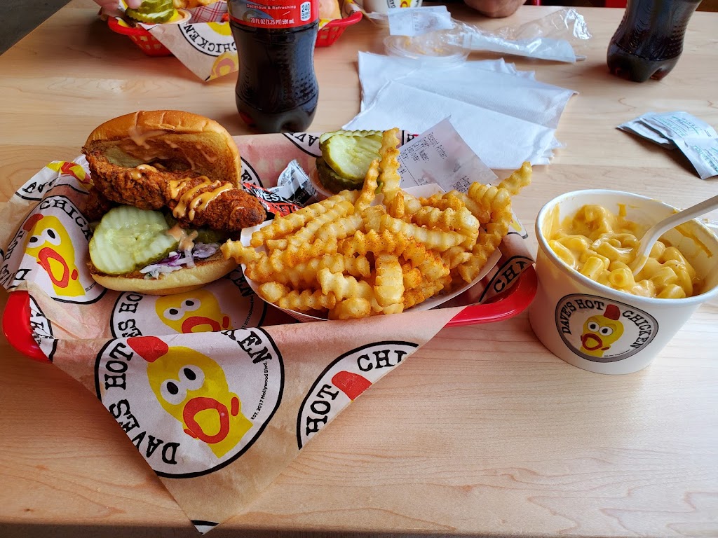 Daves Hot Chicken | 1206 Western Ave, Albany, NY 12203, USA | Phone: (518) 776-4065