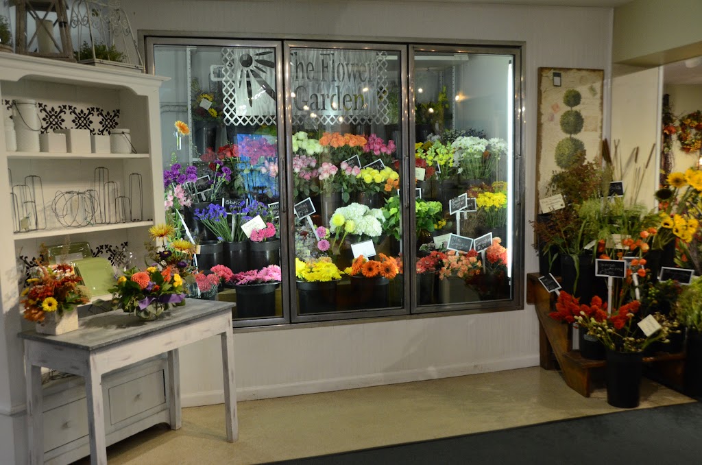 The Flower Garden | 202 North Ave, Hartland, WI 53029, USA | Phone: (262) 367-8205