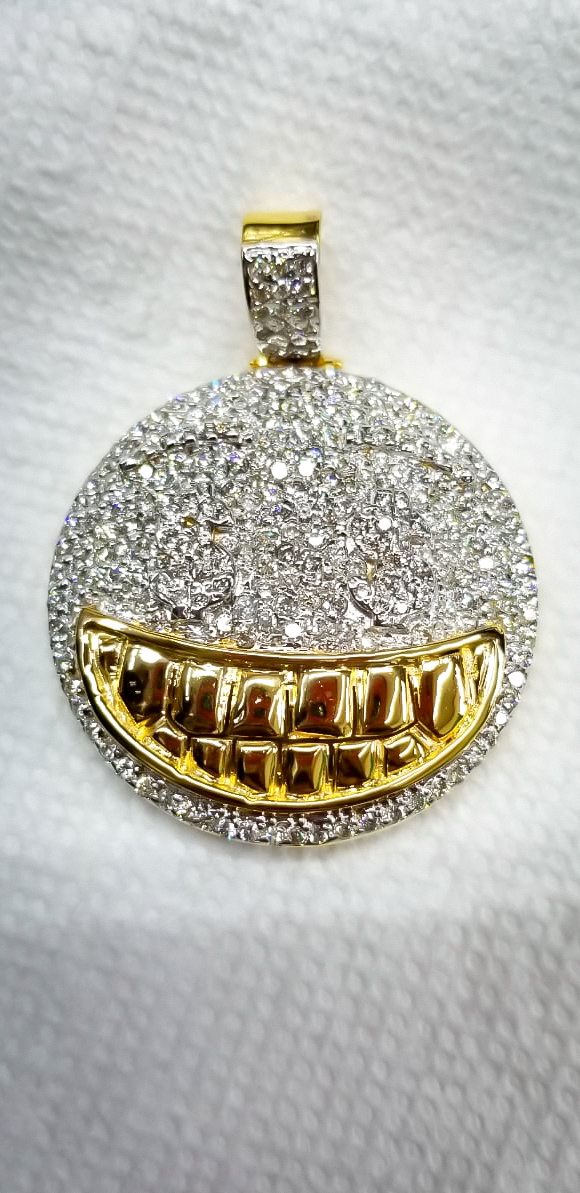 V.I.P. Custom Jewelry & Grillz | Big T Plaza, 4515 Village Fair Dr Ste E18, Dallas, TX 75224, USA | Phone: (214) 371-1772