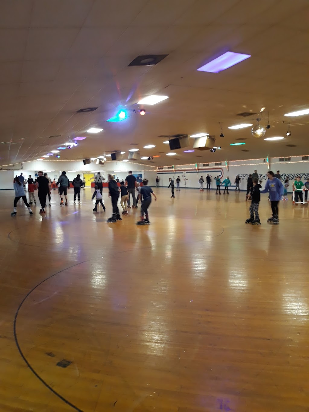 City Skate Center | 63 W Walnut Ave, Painesville, OH 44077 | Phone: (440) 352-2002