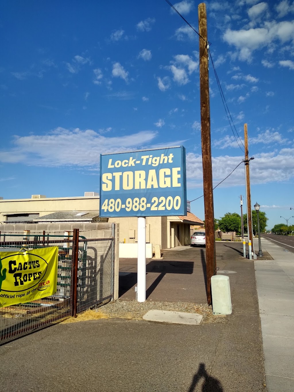 Lock-Tight Storage | 3063 E Williams Field Rd, Gilbert, AZ 85295, USA | Phone: (480) 988-2200