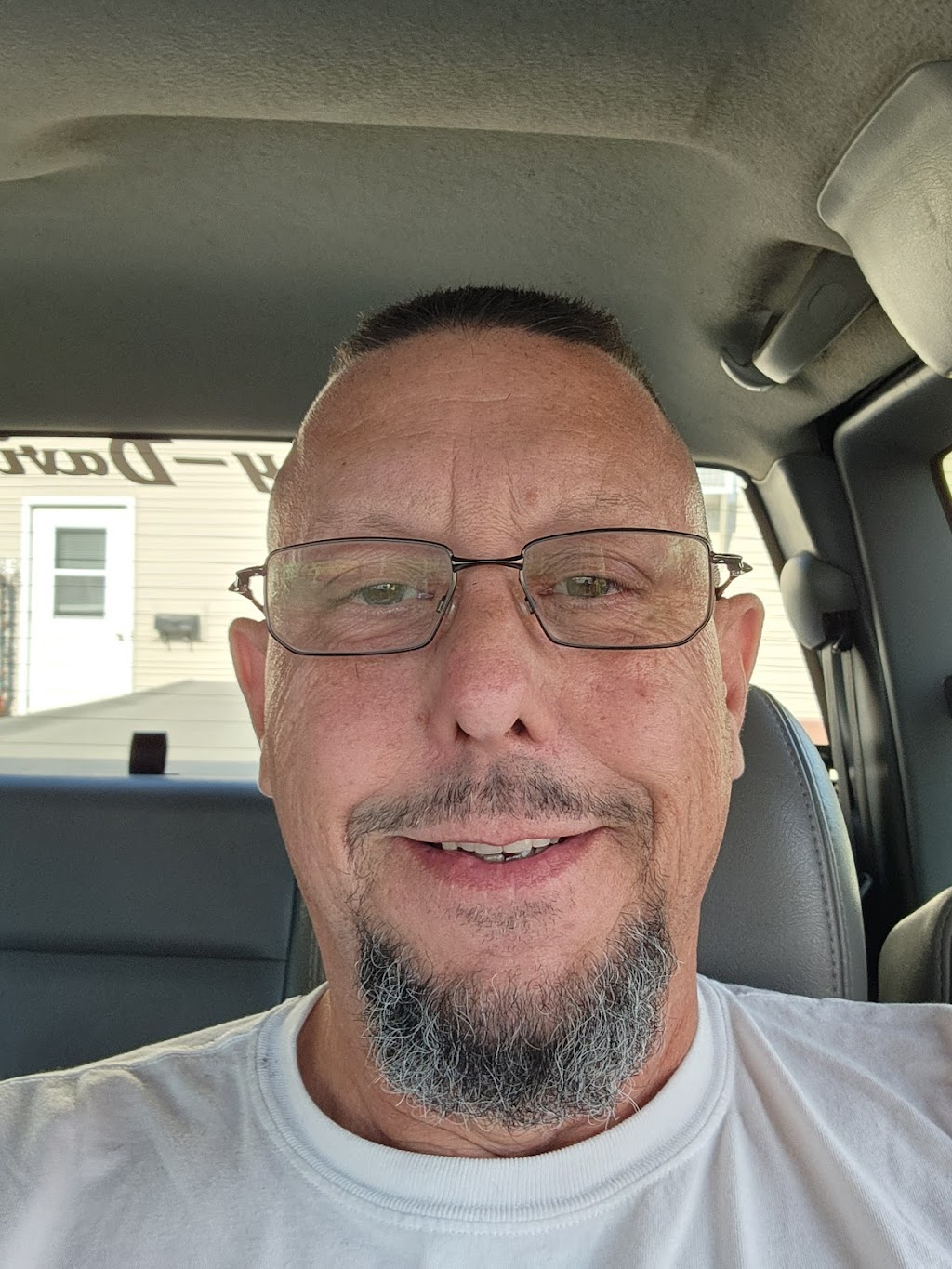 Wilson Barber Shop | 819 W Maumee St, Adrian, MI 49221, USA | Phone: (517) 263-9985