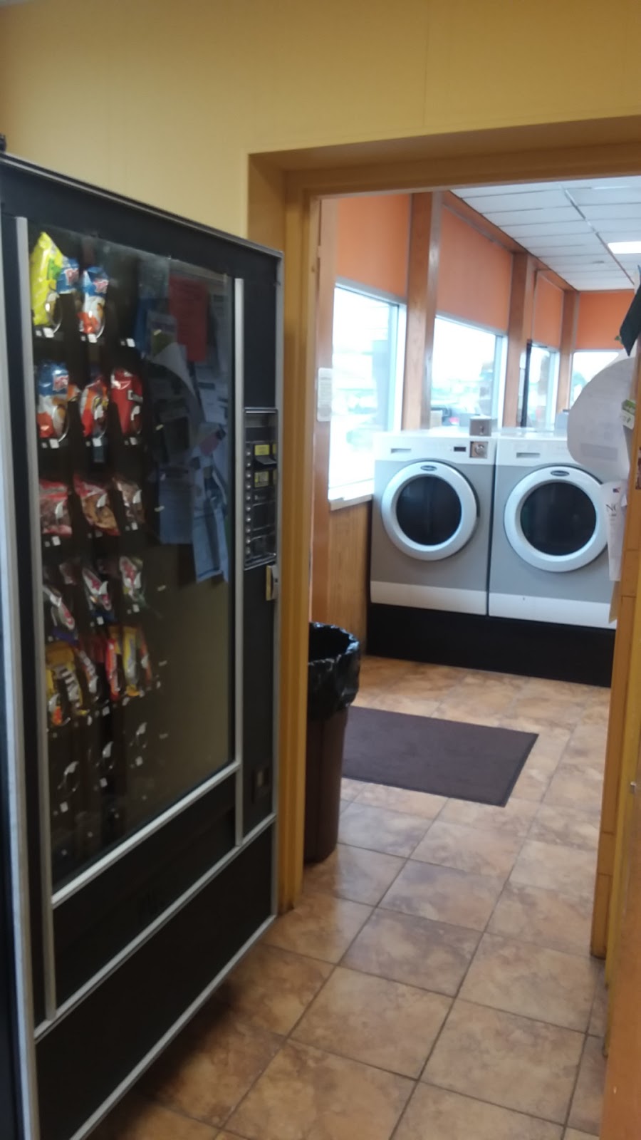 Crawford Oil & Propane Laundromat | 416 E Wisconsin St, Portage, WI 53901, USA | Phone: (608) 697-5257