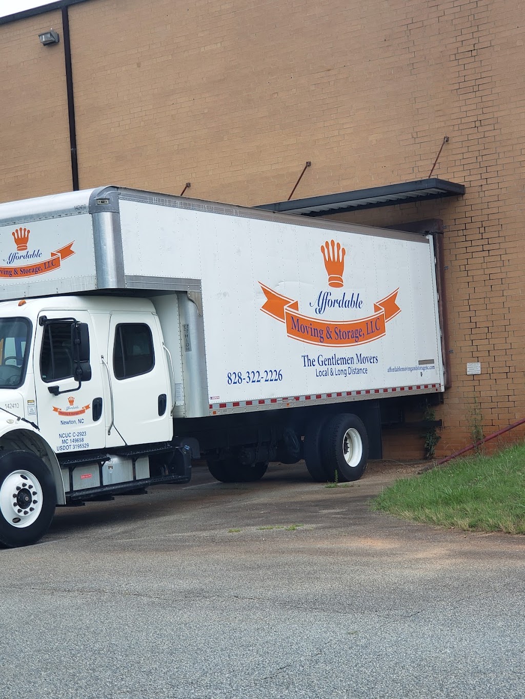 Affordable Moving and Storage, LLC | 514 W 21st St, Newton, NC 28658, USA | Phone: (828) 322-2226