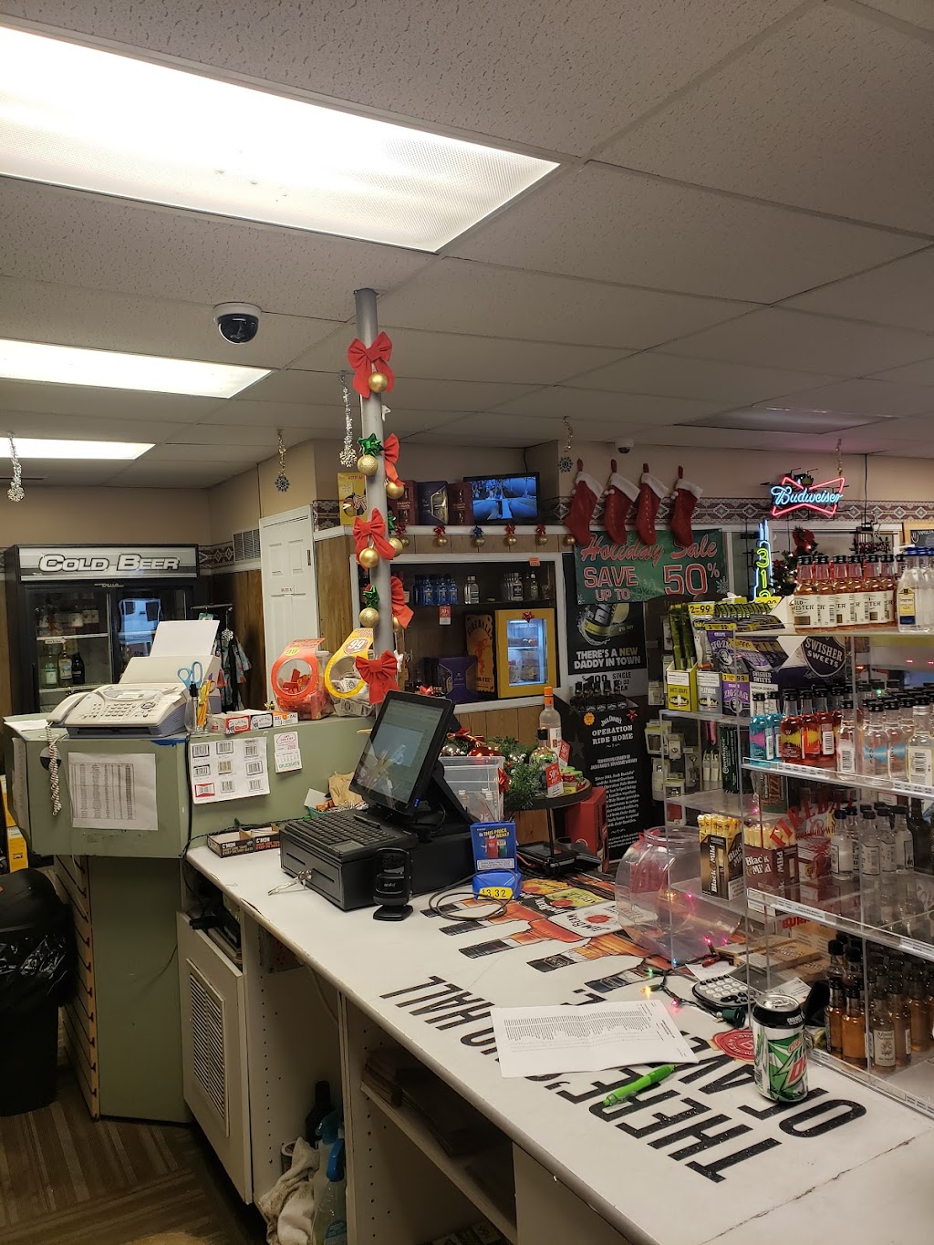 Save-On Liquor | 703 W Huntington St, Montpelier, IN 47359, USA | Phone: (765) 728-2371