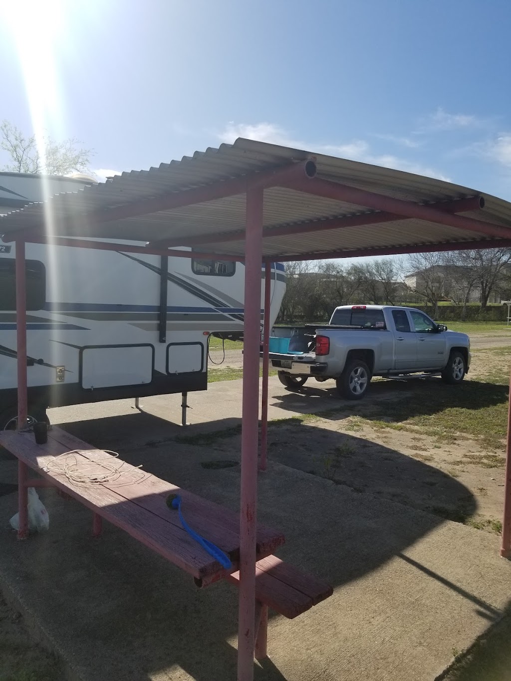 Republic RV Park | 3117 US-281, George West, TX 78022, USA | Phone: (361) 449-1498