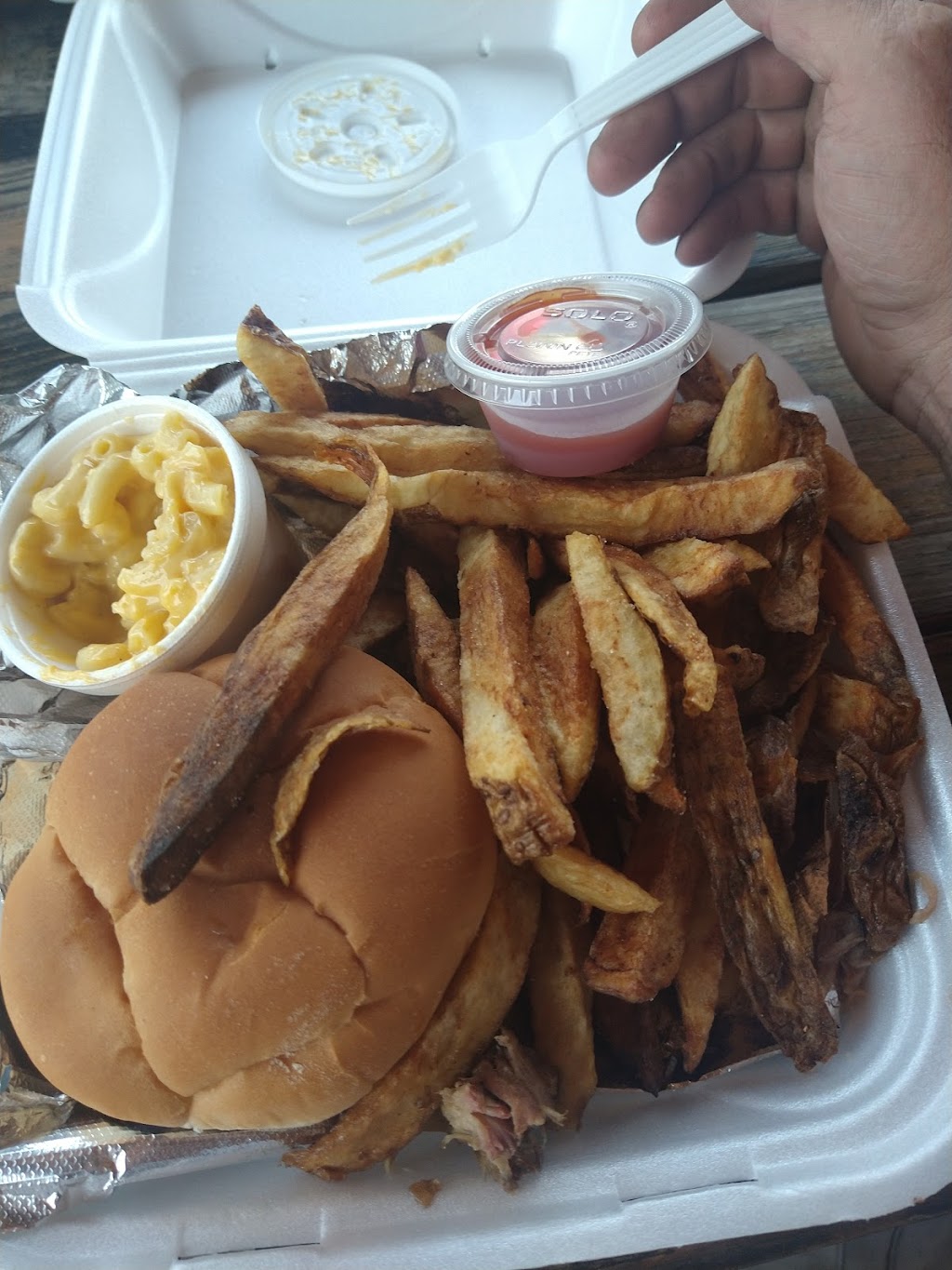 Bully Barbeque | 1225 N, KY-393, La Grange, KY 40031, USA | Phone: (502) 365-7784