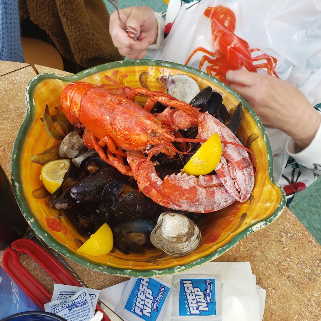 Gilligan's Clam Bar & Grill 366 US202, Pomona, NY 10970, USA