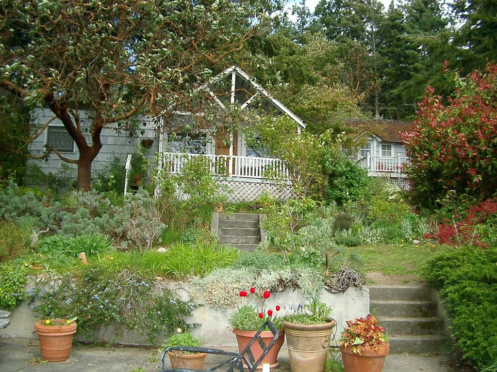 Bay Cottage | 4346 S Discovery Rd, Port Townsend, WA 98368 | Phone: (360) 385-2035