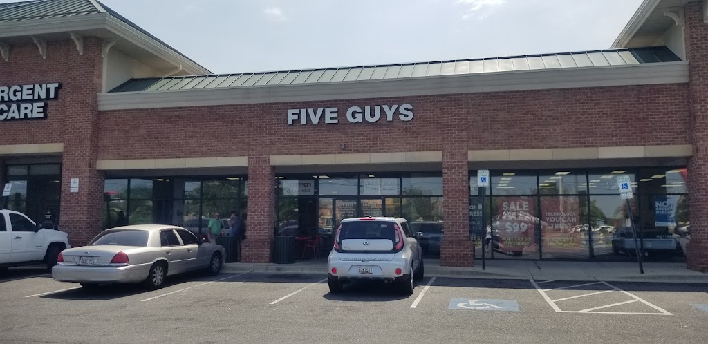 Five Guys | 3059 Solomons Island Rd, Edgewater, MD 21037, USA | Phone: (410) 956-8212