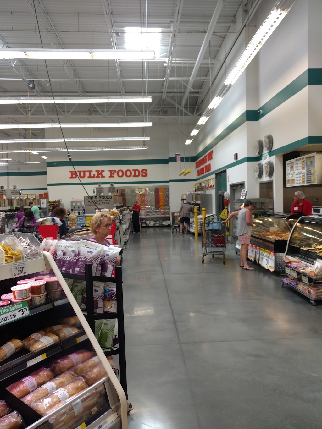 WinCo Foods | 4602 Florida Ave, Hemet, CA 92545, USA | Phone: (951) 929-1606