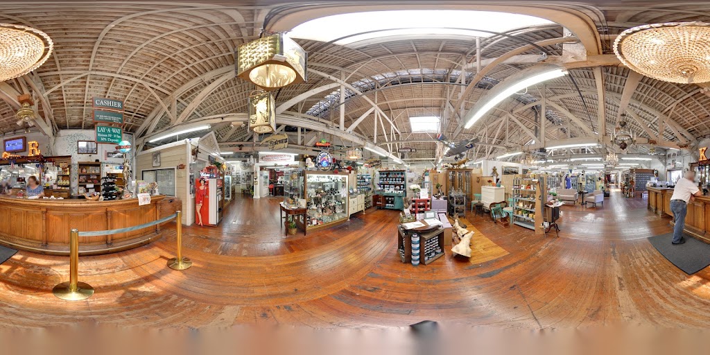 King Richards Antique Vintage Center | 12301 Whittier Blvd, Whittier, CA 90602, USA | Phone: (562) 698-5974