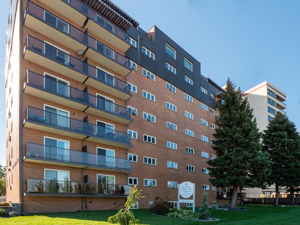 Buckingham Tower Apartments - Skyline Living | 211 Buckingham Rd, Windsor, ON N8S 2C5, Canada | Phone: (226) 216-0674