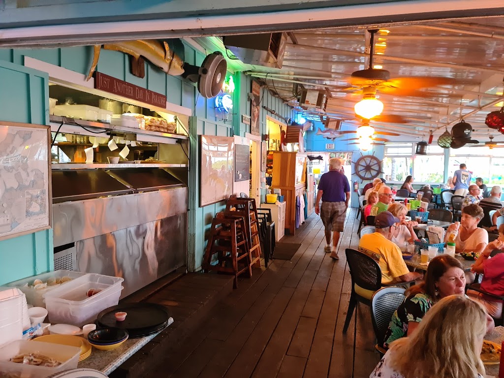 Casey Key Fish House | 801 Blackburn Point Rd, Osprey, FL 34229, USA | Phone: (941) 966-1901