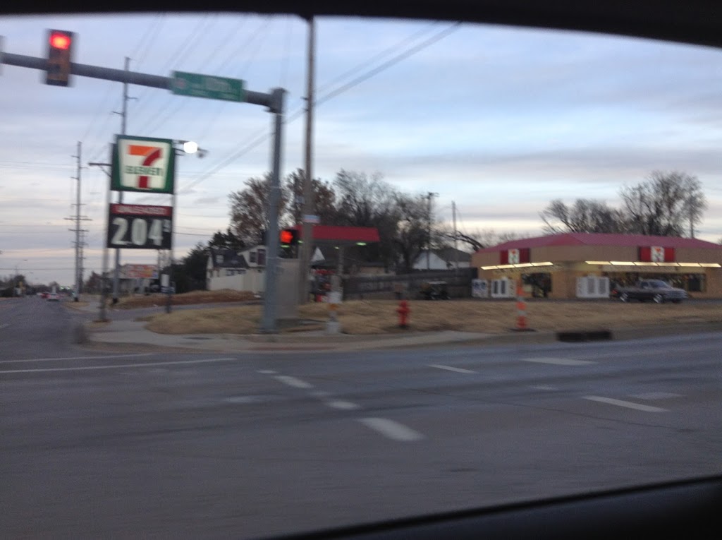 7-Eleven | 2845 NW 10th St, Oklahoma City, OK 73107, USA | Phone: (405) 948-2016