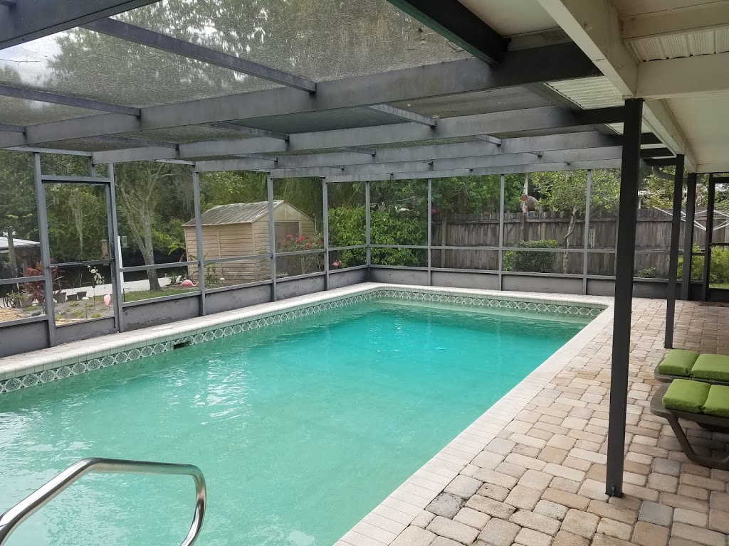 Pool Enclosure Painting and Restoration | 18508 Avocet Dr, Lutz, FL 33558, USA | Phone: (727) 491-7338