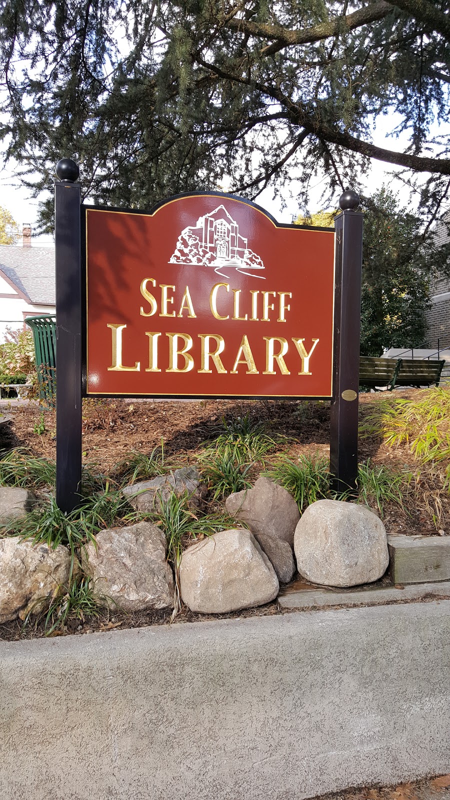 sea cliff village library | 300 Sea Cliff Ave, Sea Cliff, NY 11579, USA | Phone: (516) 671-4290