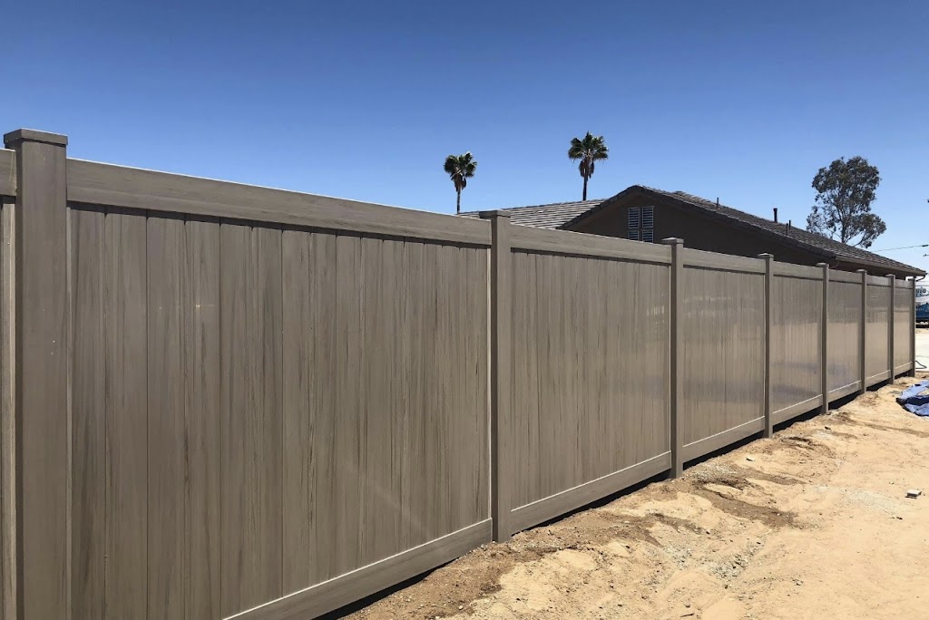 Bridge Fence Inc | 14387 Jenny St, Oak Hills, CA 92344, USA | Phone: (760) 948-7671