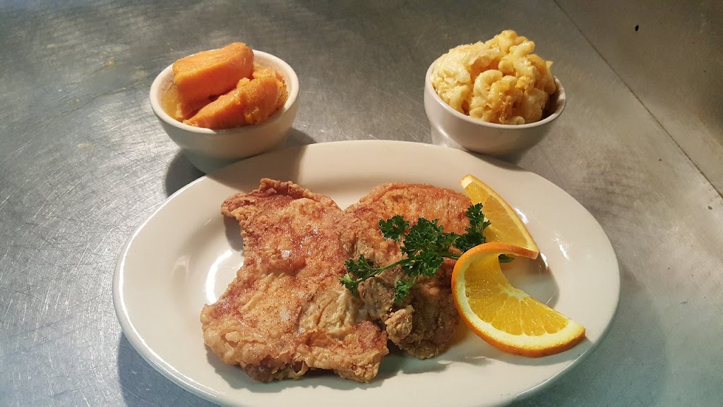 Gina’s Soulfood | 18000 E 9 Mile Rd, Eastpointe, MI 48021, USA | Phone: (586) 859-7252