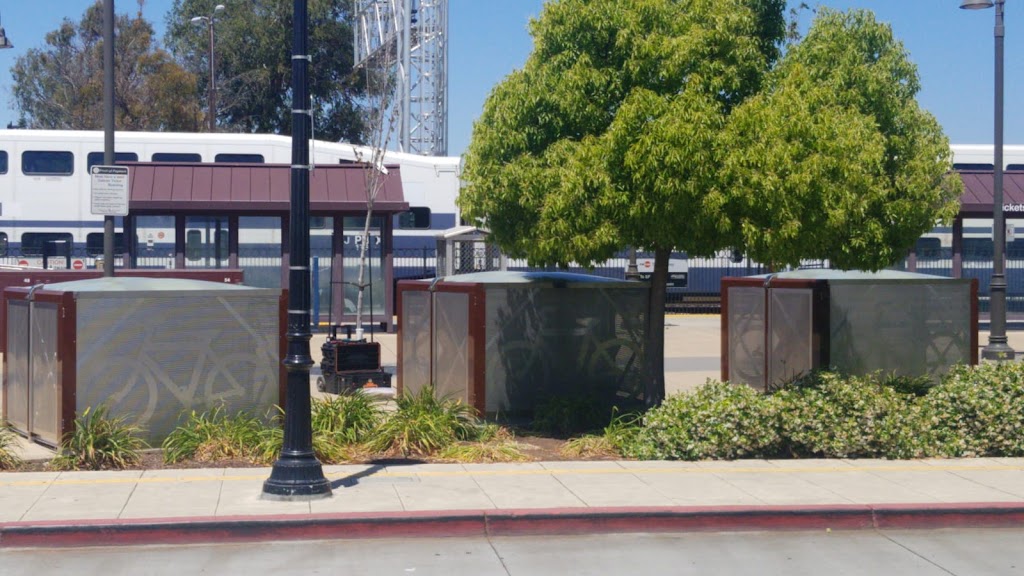 BikeLink: Santa Clara Station | 1001 Railroad Ave, Santa Clara, CA 95050 | Phone: (888) 540-0546