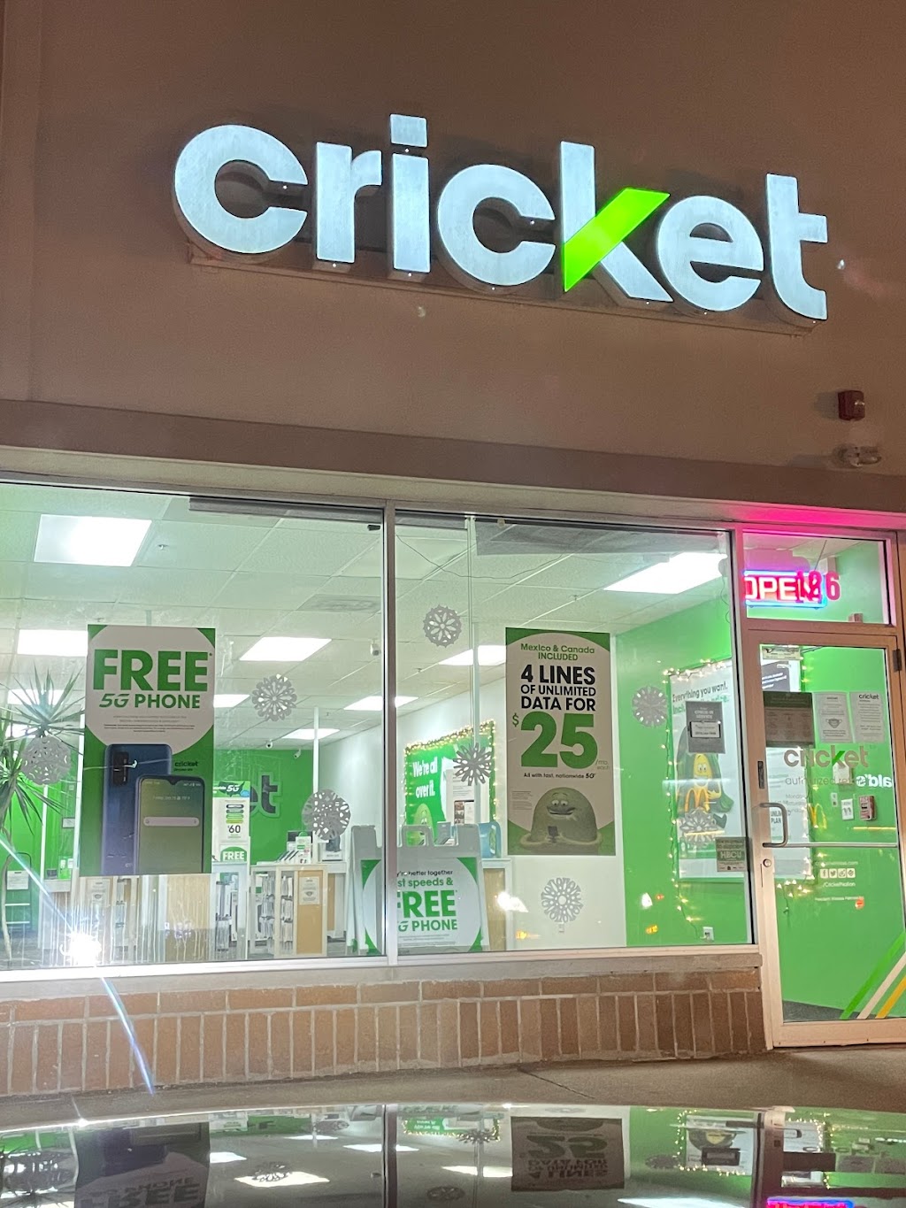 Cricket Wireless Authorized Retailer | 126 N Bolingbrook Dr, Bolingbrook, IL 60440 | Phone: (630) 972-9755