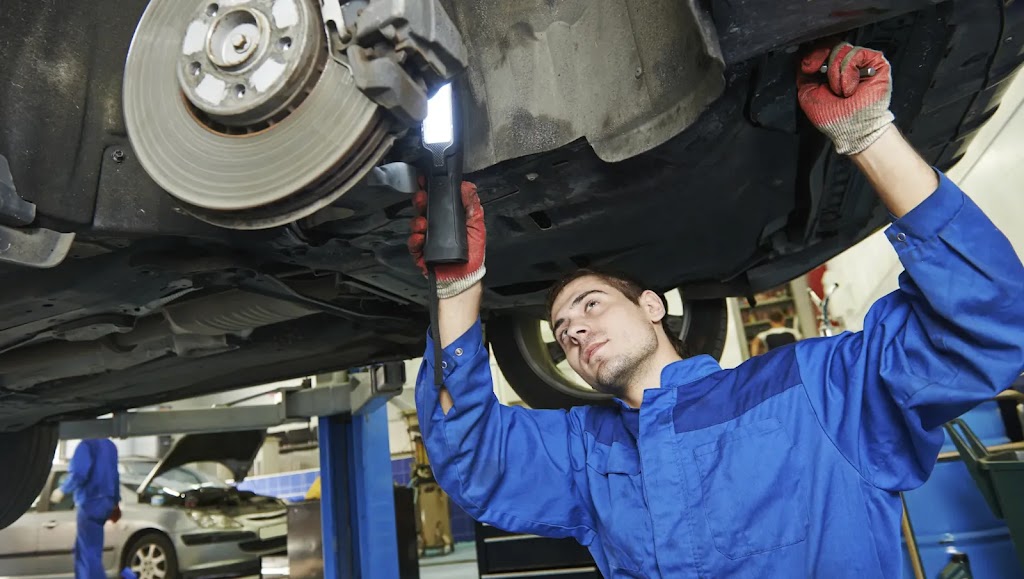 Bradenton Auto Center | 2398 63rd Ave E, Bradenton, FL 34203, USA | Phone: (941) 285-1675