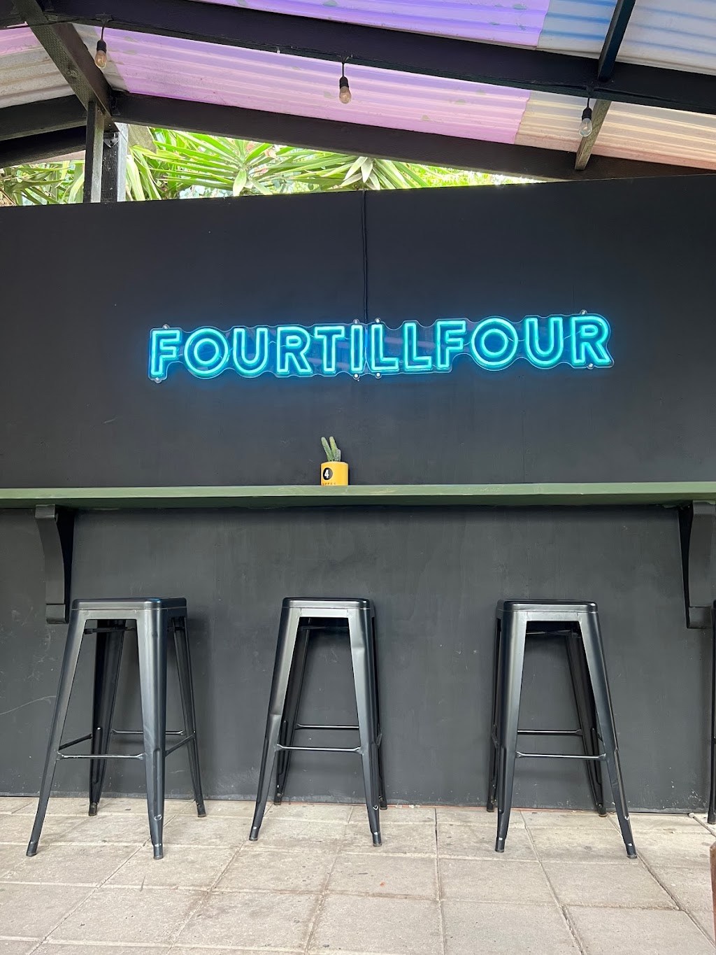 Fourtillfour Cafe | 1114 N Coast Hwy 101, Encinitas, CA 92024, USA | Phone: (442) 359-7962