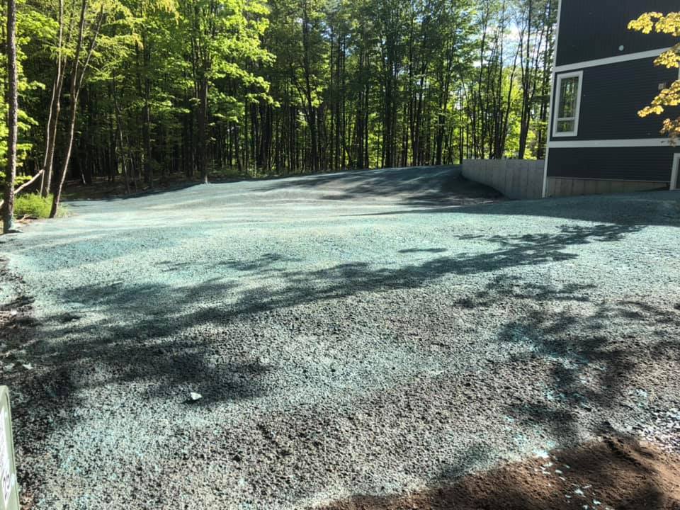 Manny Topsoil, Gravel Grading and Excavation | 11 Pineview Ct, Waterford, NY 12188, USA | Phone: (518) 928-1478