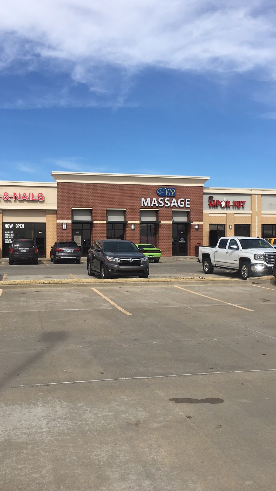 VIP Massage | 1011 SW 19th St, Moore, OK 73160, USA | Phone: (405) 735-8356