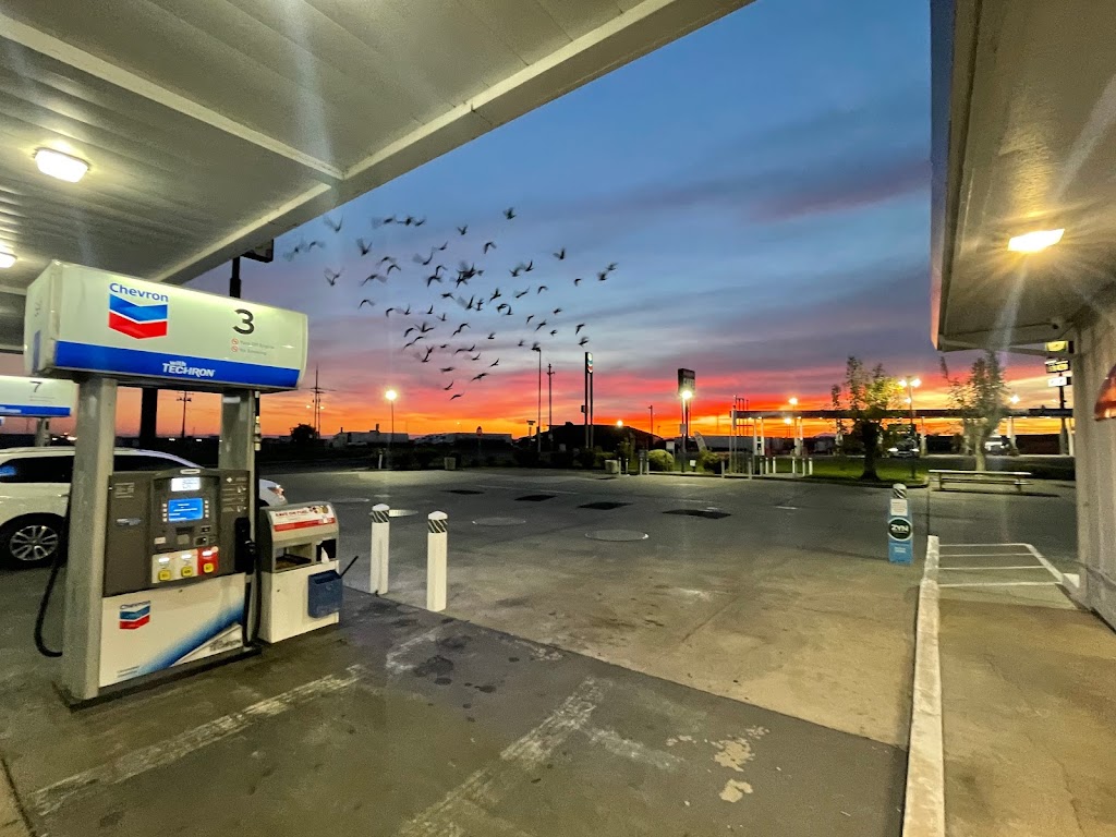 Chevron | 6421 Capitol Ave, Lodi, CA 95242, USA | Phone: (209) 481-8180