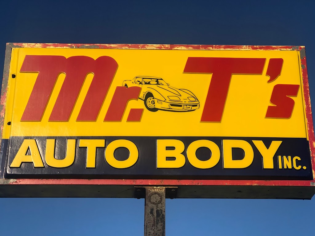 Mr Ts Auto Body & Collision | 4128 85th Ave N, Minneapolis, MN 55443, USA | Phone: (763) 424-6244