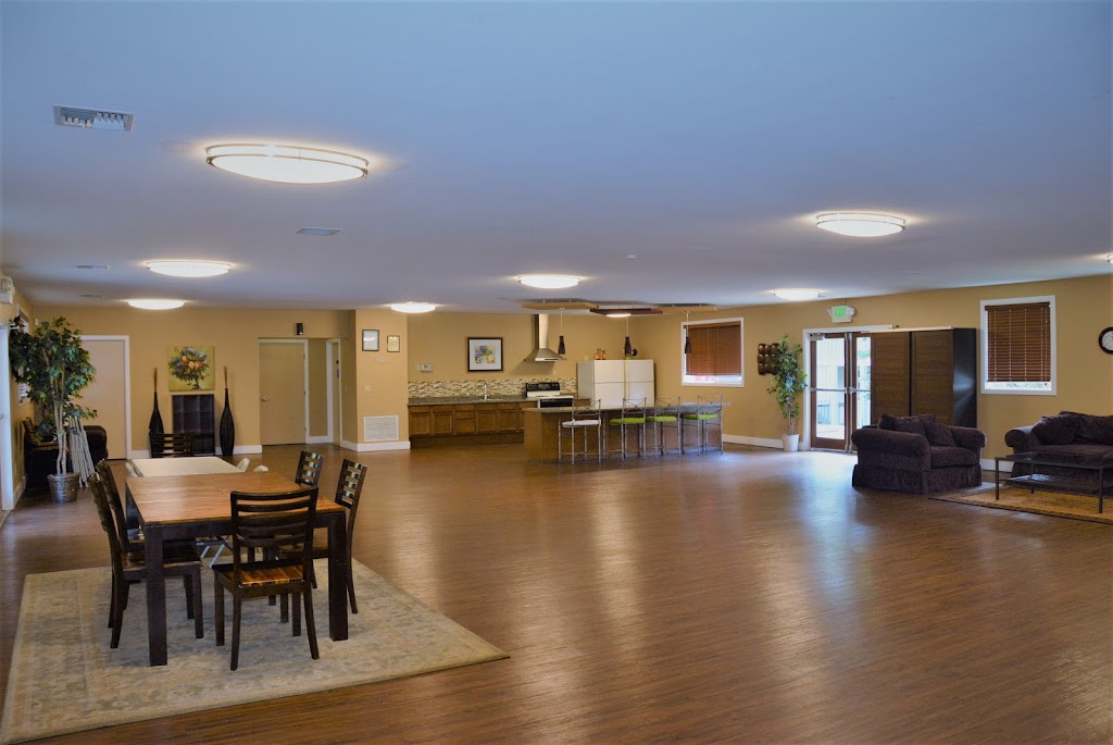 Somerset Gardens Apartments | 14700 NE 29th Pl, Bellevue, WA 98007, USA | Phone: (425) 883-2222