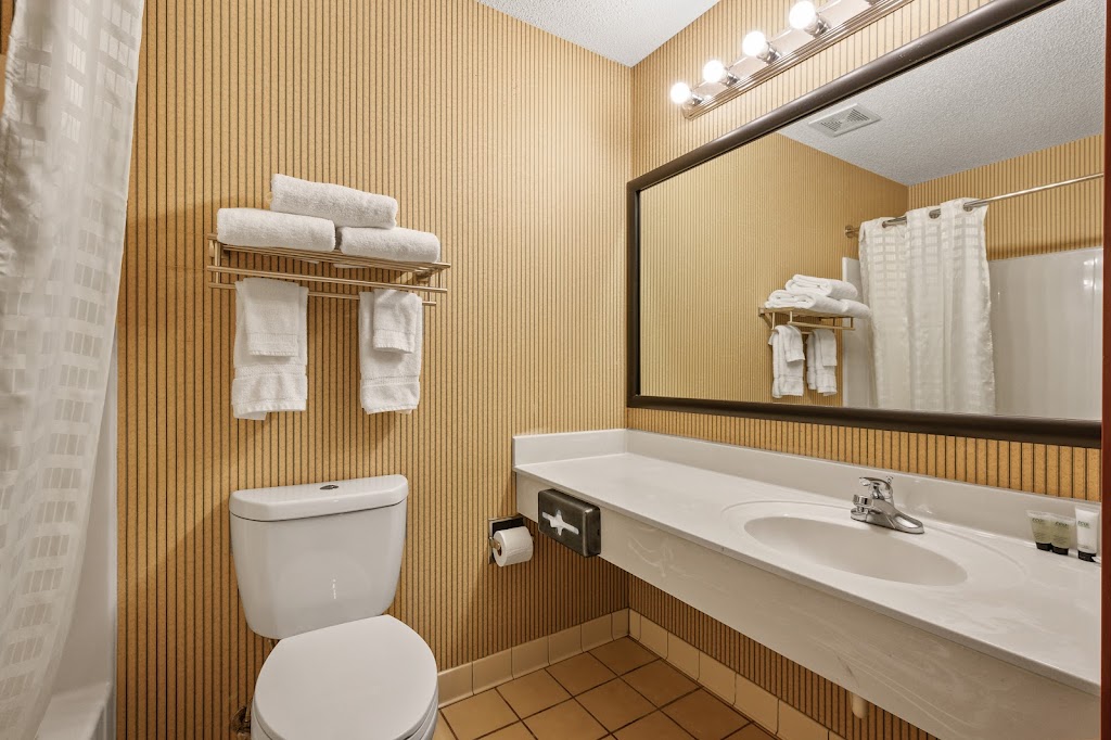 TownSquare Place Extended Stay | 1 River Bend Pl, Chaska, MN 55318, USA | Phone: (952) 295-3306