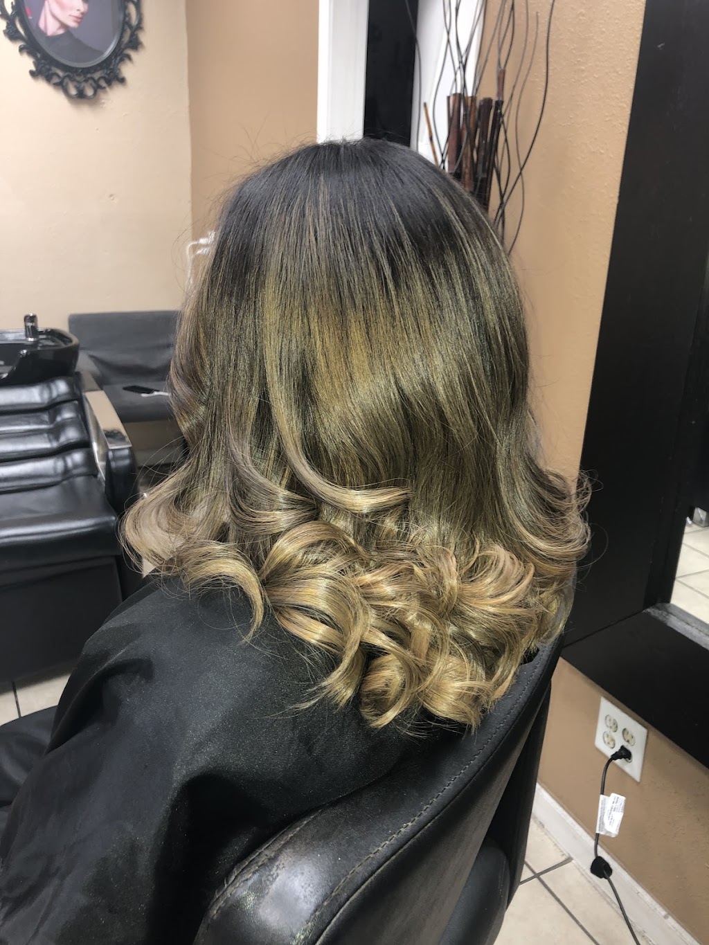 Mondéz Salon | 2123 N Towne Ave, Pomona, CA 91767, USA | Phone: (909) 753-6428