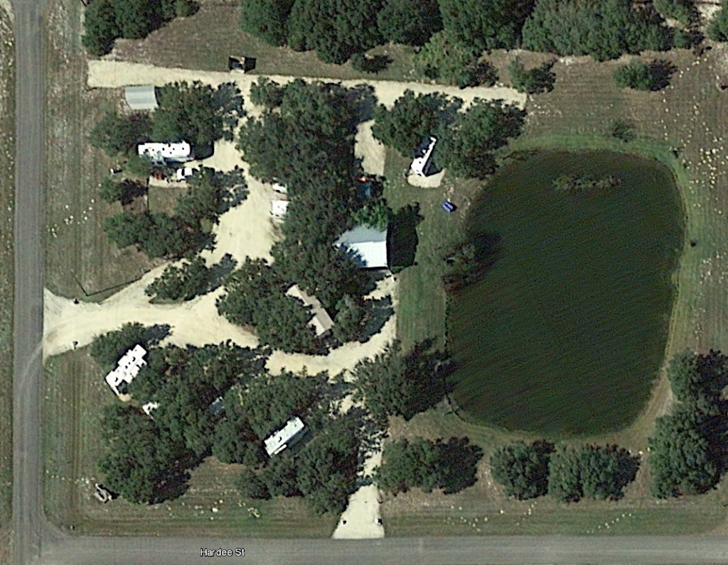 Macs Landing RV Park | 1201 Hardee St.,, (804 4th St. for GPS), Rockport, TX 78382, USA | Phone: (361) 727-7775