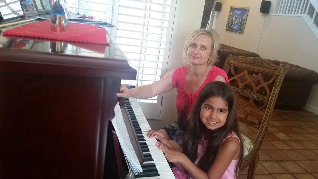 Piano And Flute Lessons | 14731 Raintree Ln, Tustin, CA 92780, USA | Phone: (949) 836-2071